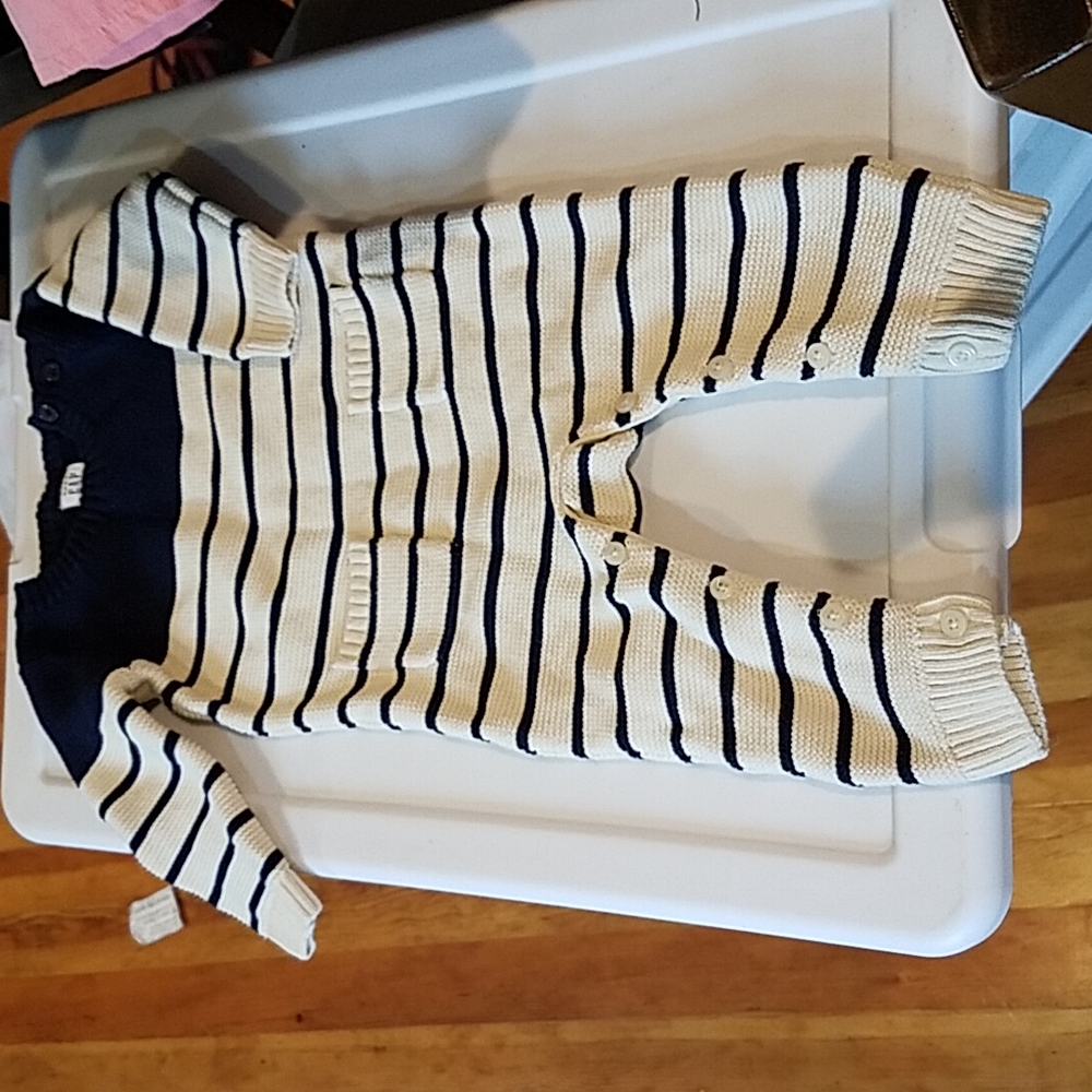 Baby Gap knit 1pc